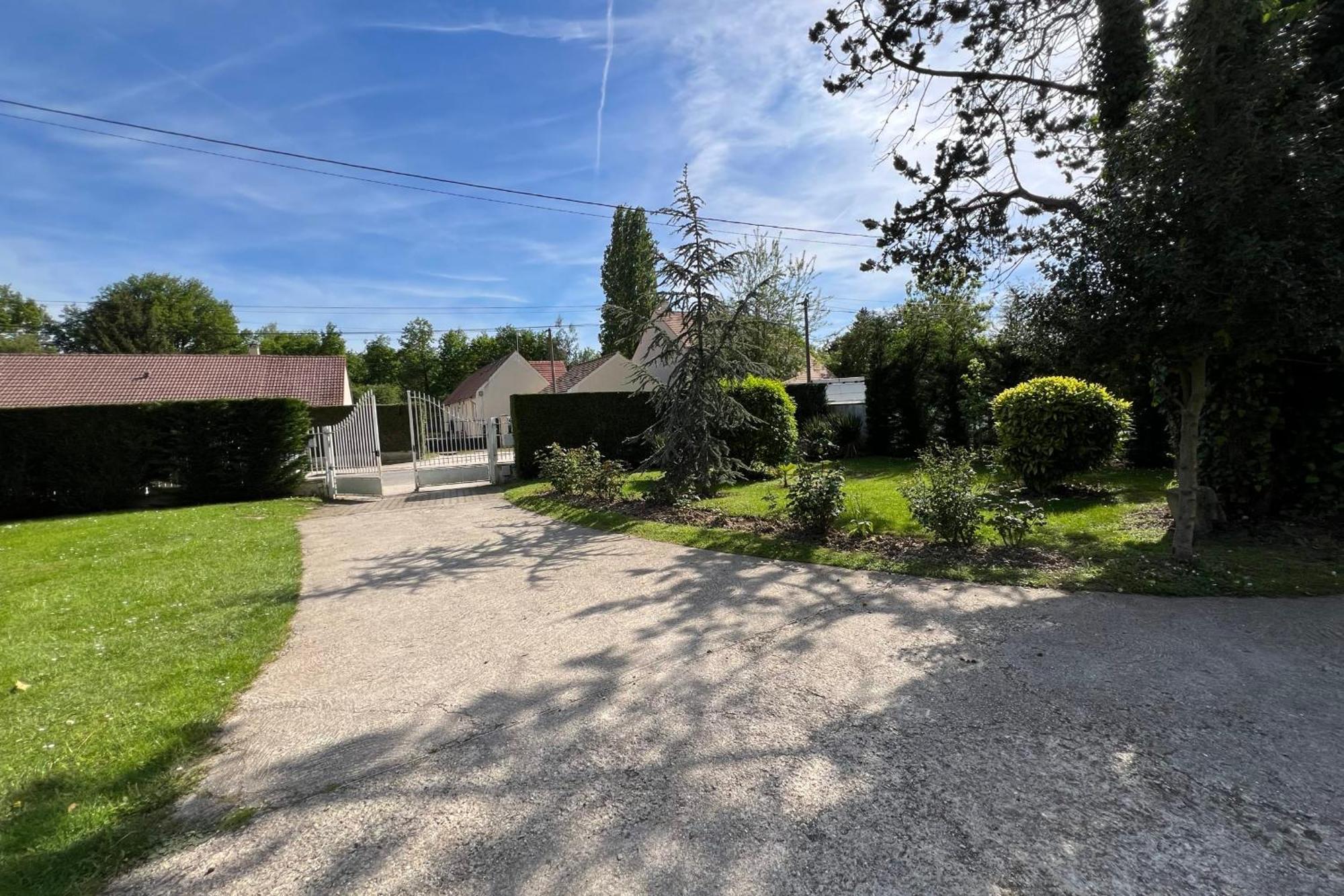 Villa Les Sablons à La Houssaye-en-Brie Extérieur photo